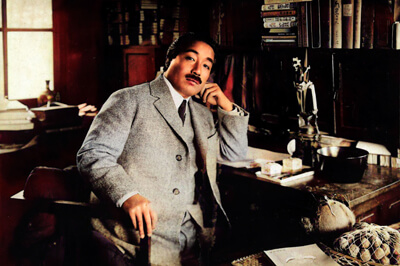 書斎の白秋（大正13年）｜おだわらデジタルミュージアム 北原白秋